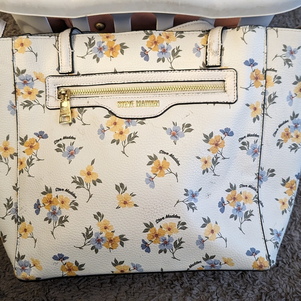 Steve Madden floral purse